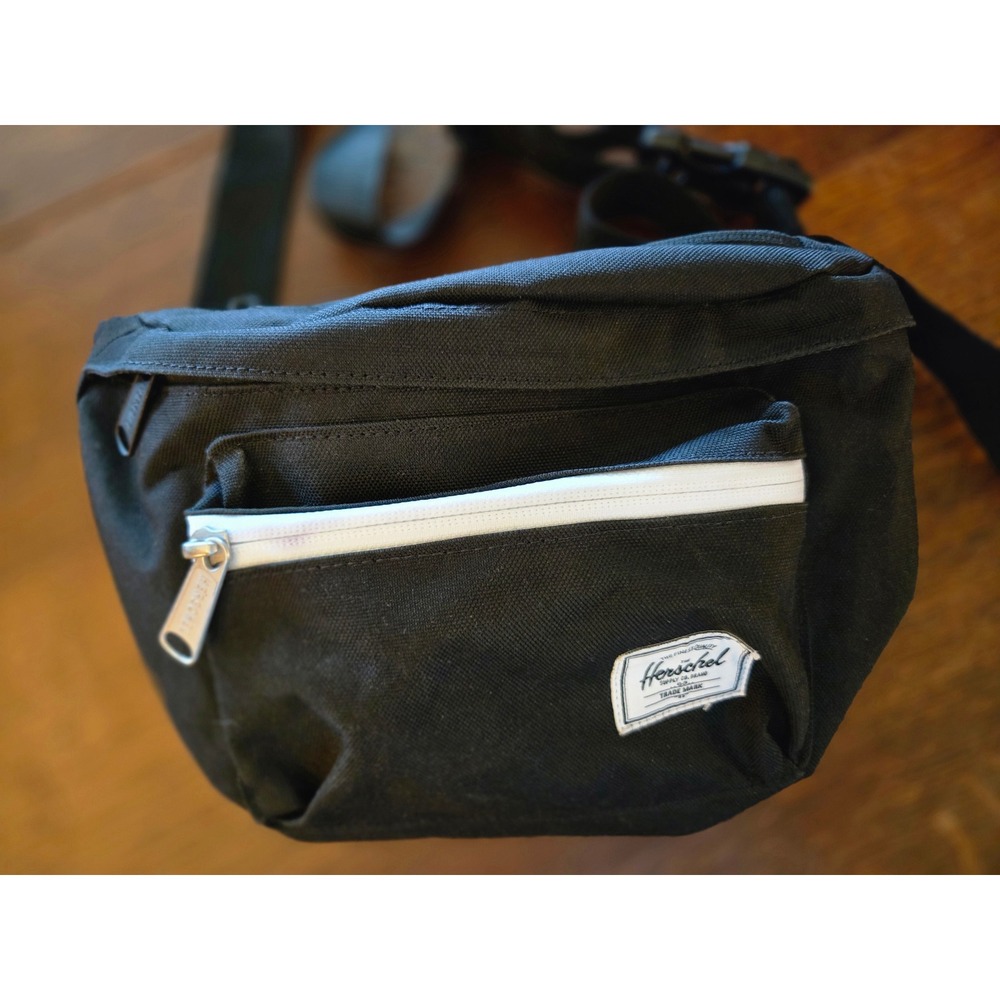 Herschel Supply Co Seventeen Hip Pack Black Canvas Waist Fanny Pack Adjustable